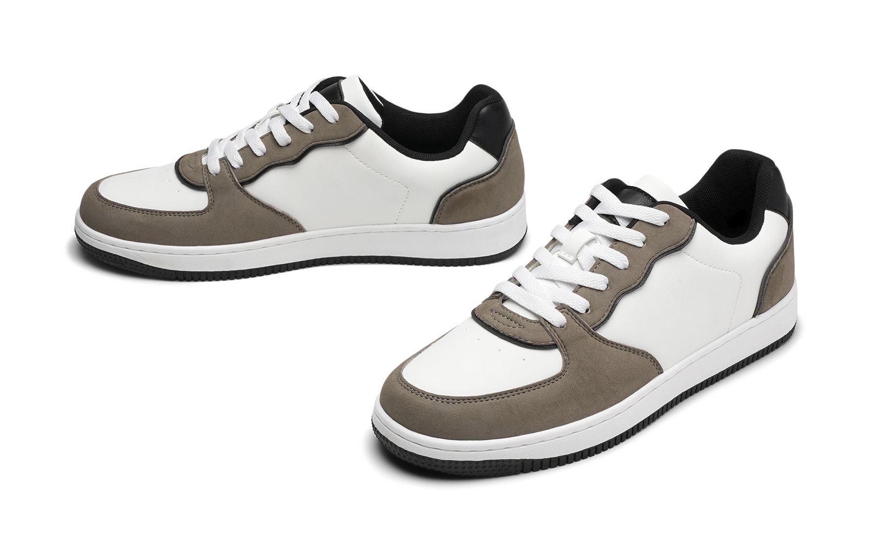 Lejon - Vita Bailey - Sneakers - Storlek 45 - Casual