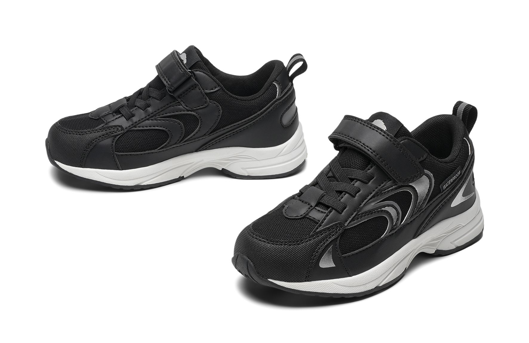Lejon - Svarta Zen - Sneakers waterproof - Storlek 26 - Elastiska snören