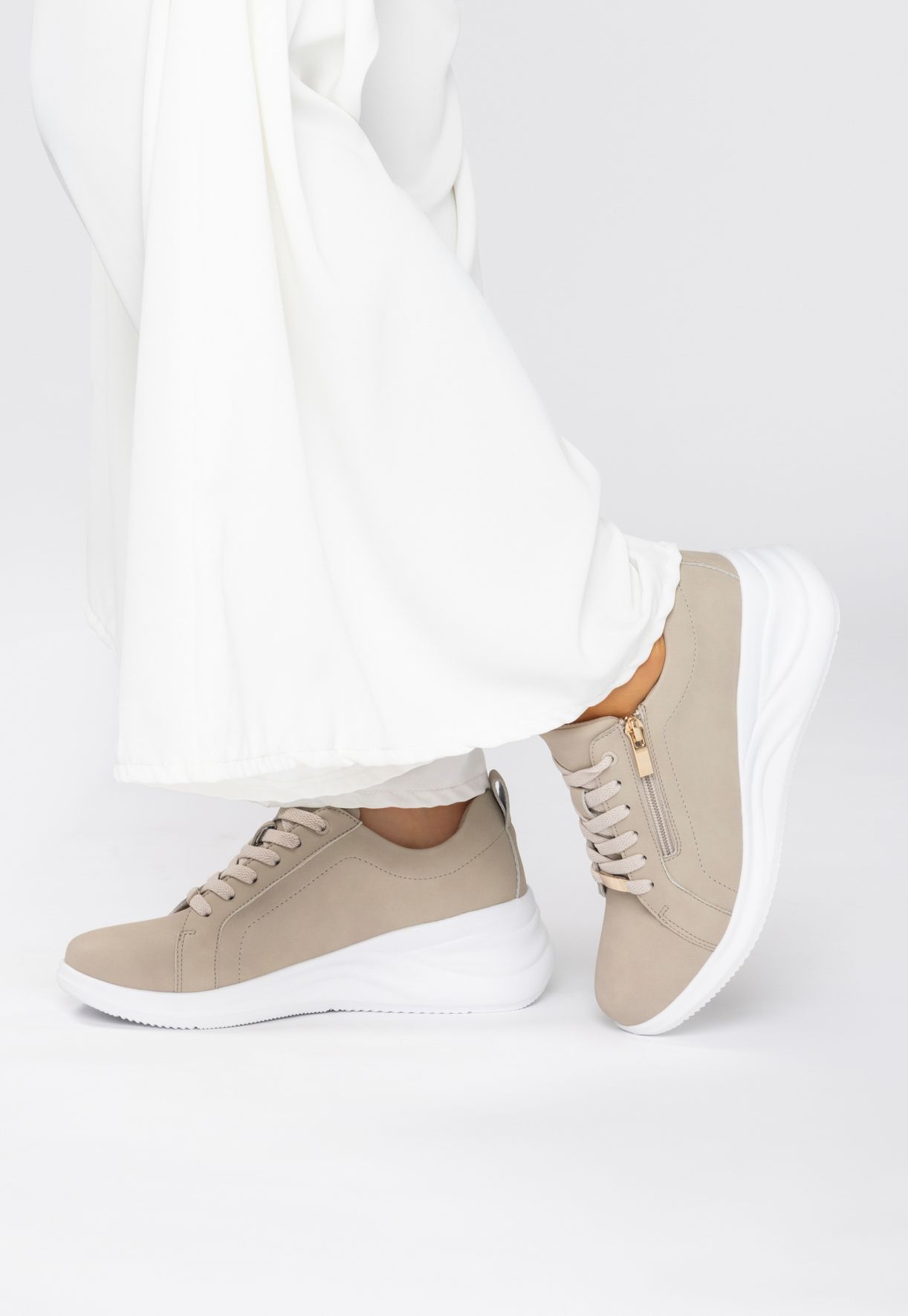 Clou Comfort - Beigea Emmy - Sneakers - Storlek 38 - Bekväma